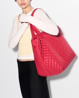 Apple Large Metro Tote Deluxe