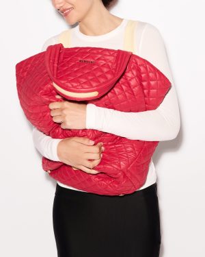 Apple Large Metro Tote Deluxe