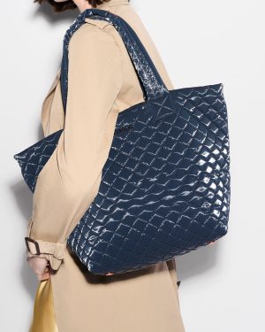 Ink Liquid Medium Metro Tote Deluxe