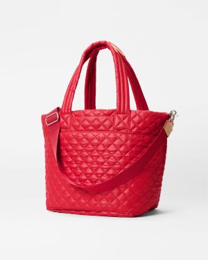 Apple Medium Metro Tote Deluxe