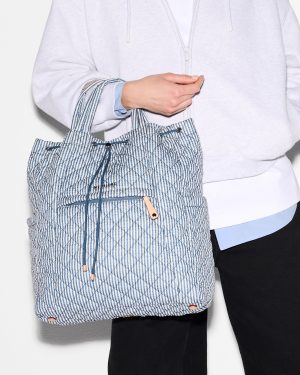 Seersucker Metro Convertible Backpack