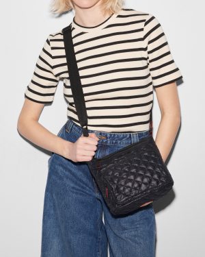 Black Metro Scout Crossbody Deluxe