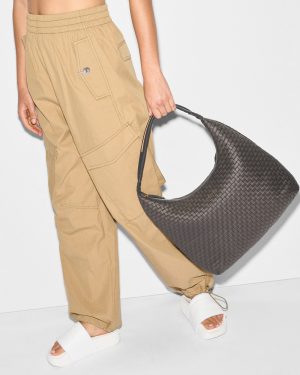 Magnet Large Woven Shoulder