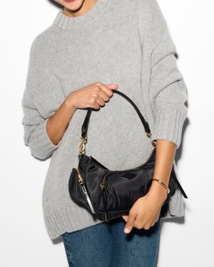 Black Small Chelsea Shoulder