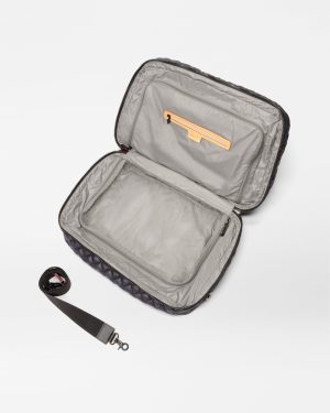 Black Metro Overnight