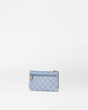 Seersucker Flat Metro Wristlet