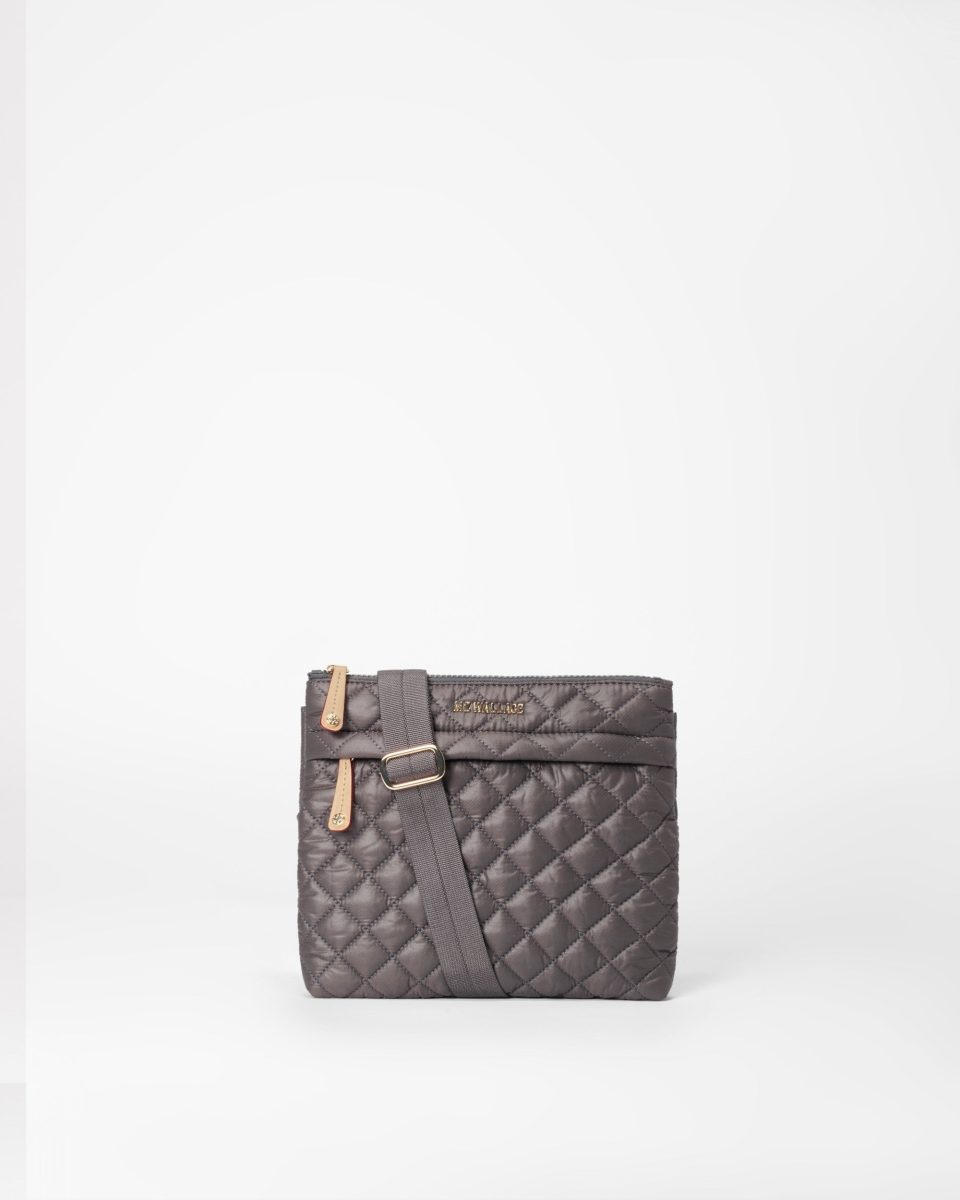 Magnet Metro Flat Crossbody